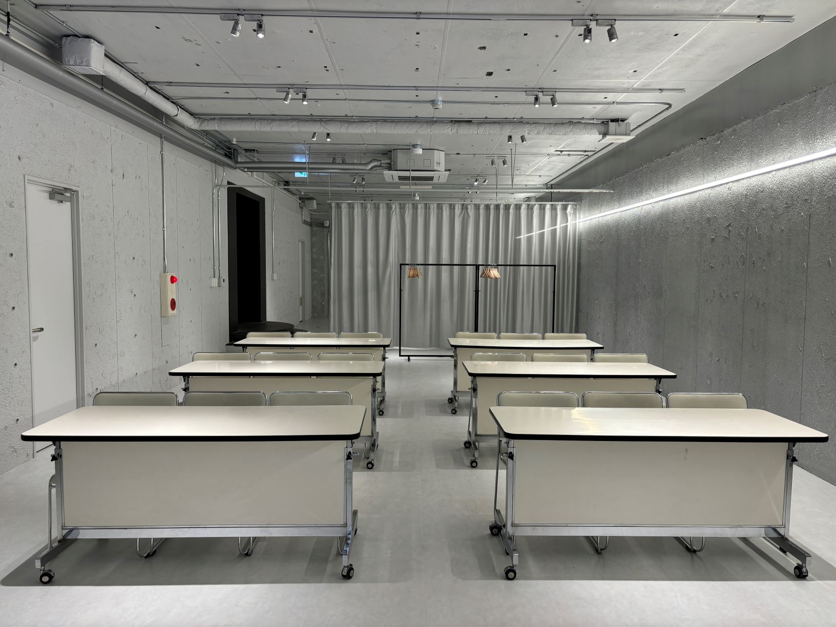 京屋　スクール